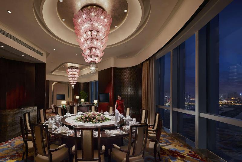 Отель Shangri La Yiwu   Close To Yiwu International Trade Market
