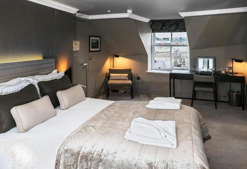 בית מלון כפרי The Marine