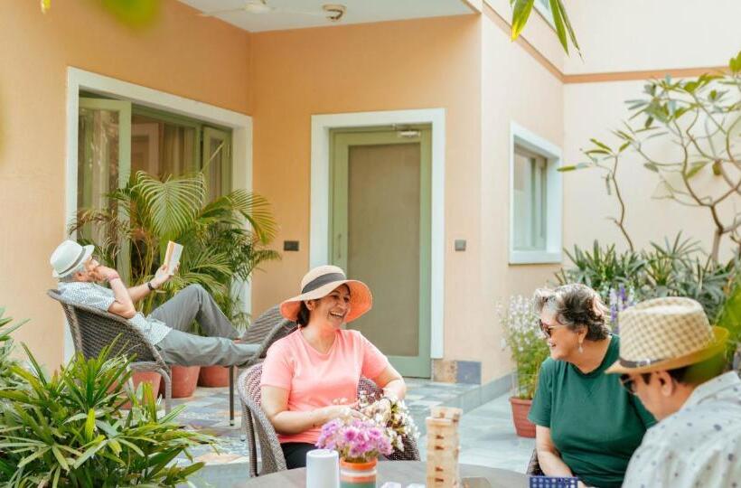 منتجع Karma Chalets