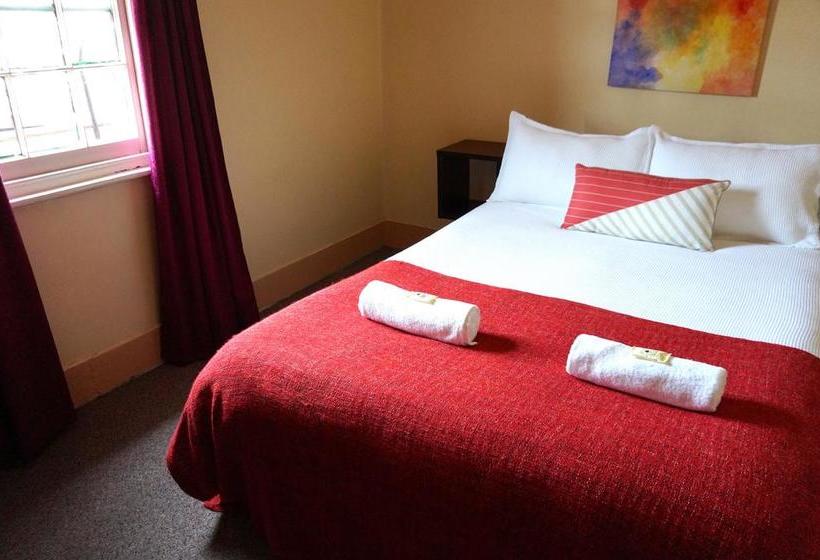 فندق Royal  Cooma