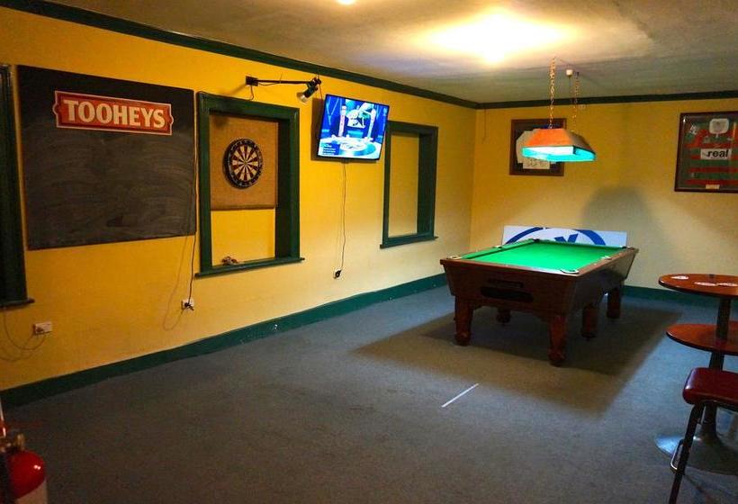 فندق Royal  Cooma