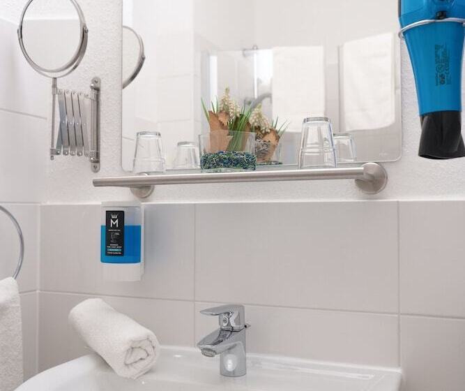 مبيت وإفطار Friends Hotel Bad Salzuflen