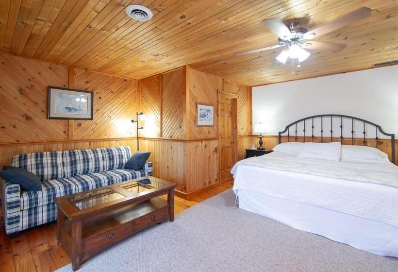 Bye The Bay Bed And Breakfast