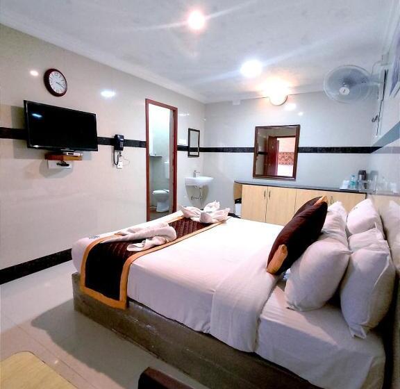 هتل Gvs Residency