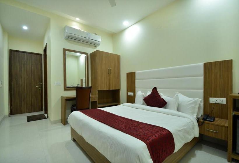 فندق Capital O 8510 Welcome Inn