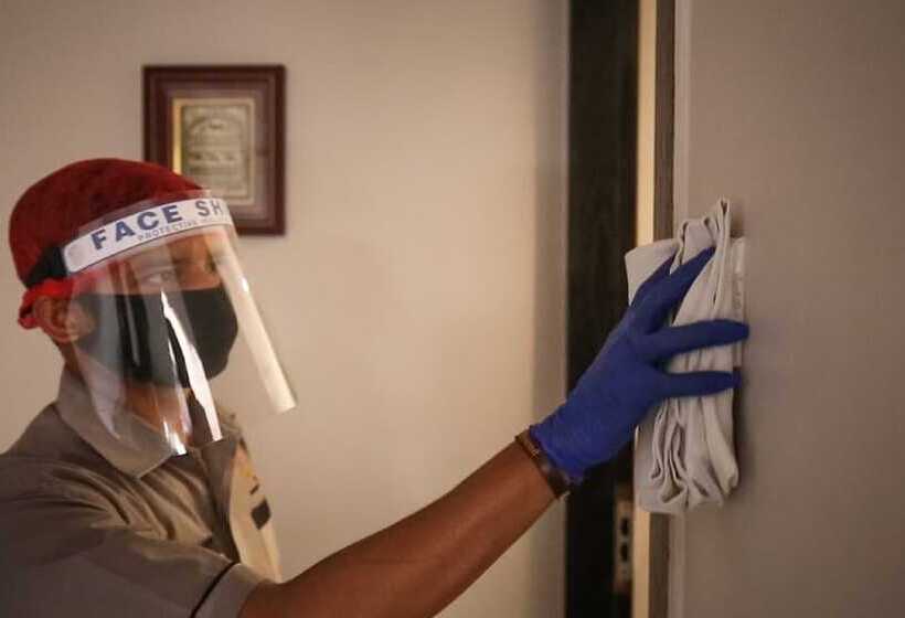 ホテル Trinetar Gardens