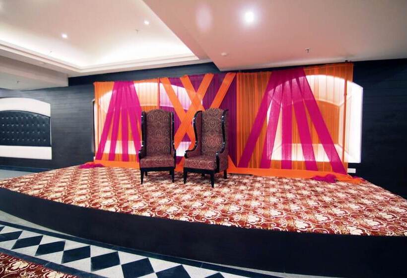 ホテル Trinetar Gardens