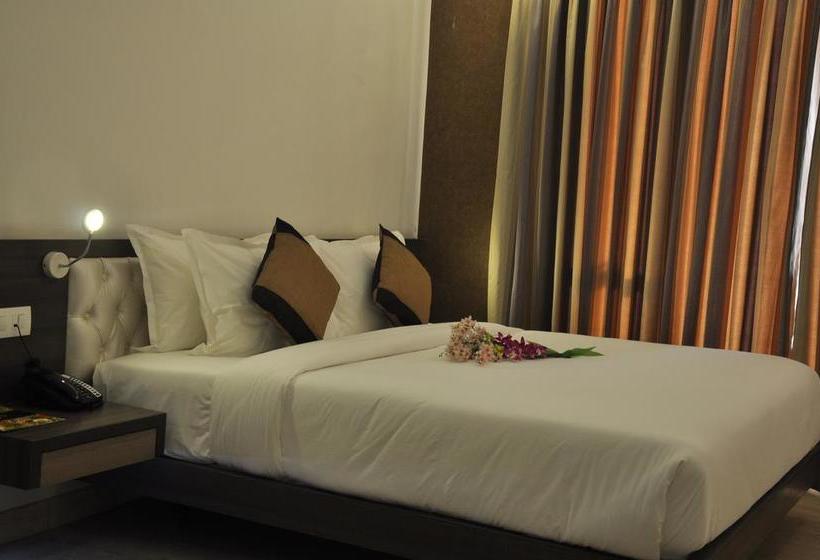 Mango Hotels Tansha Regal