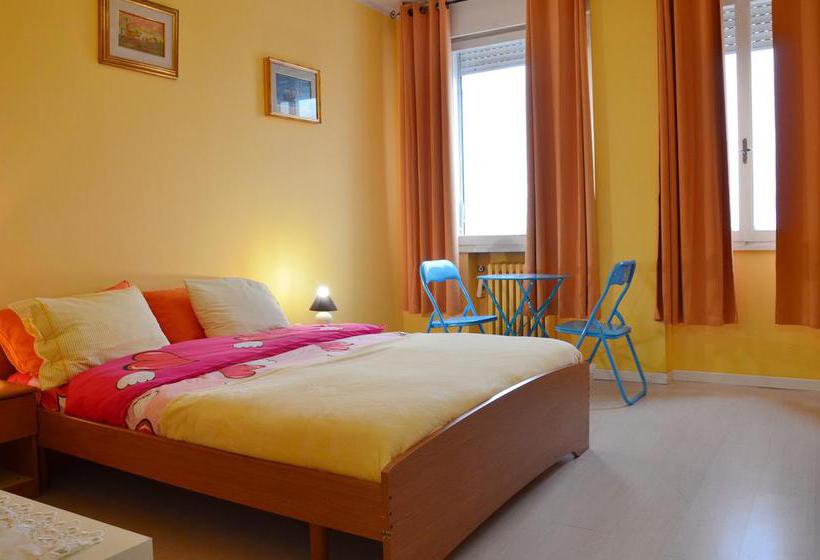 تختخواب و صبحانه Bed&Breakfast Nice House