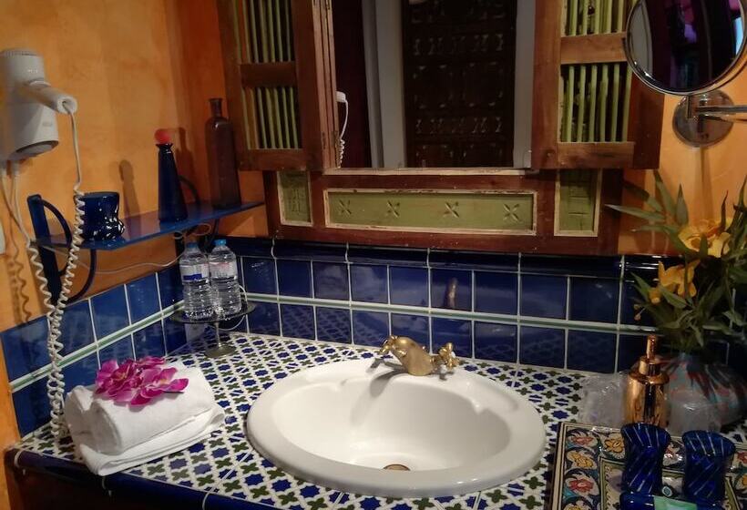 ホテル Itsara Suites & Spa