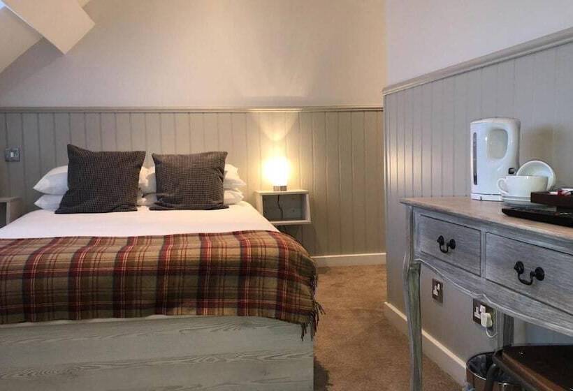 هتل The Townhouse Sutton