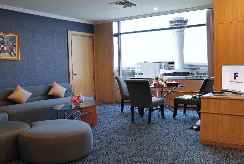 Fortune Hotel Korat  Sha Plus