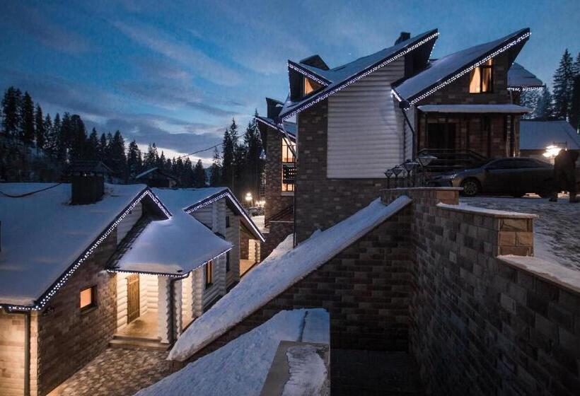 אתר נופש Westhills Cottage Town & Spa