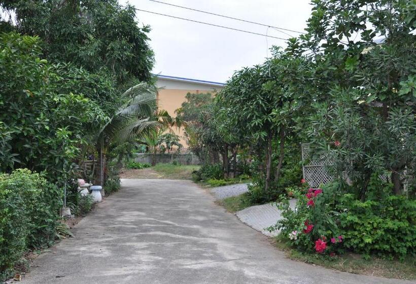 Feel Good Resort