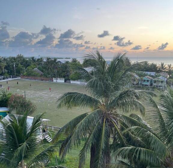 בית מלון כפרי Caye Caulker Beach