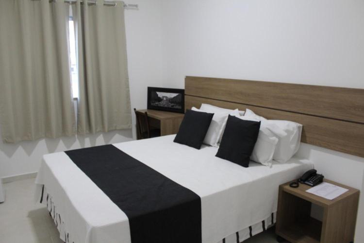 酒店 Irmaos Vaz Br 116 No Entroncamento