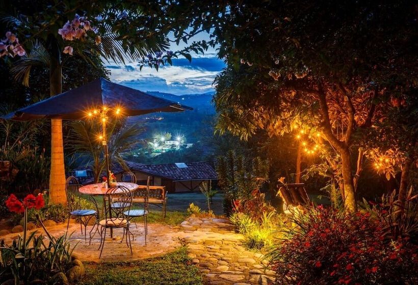 هتل La Casa De Francois