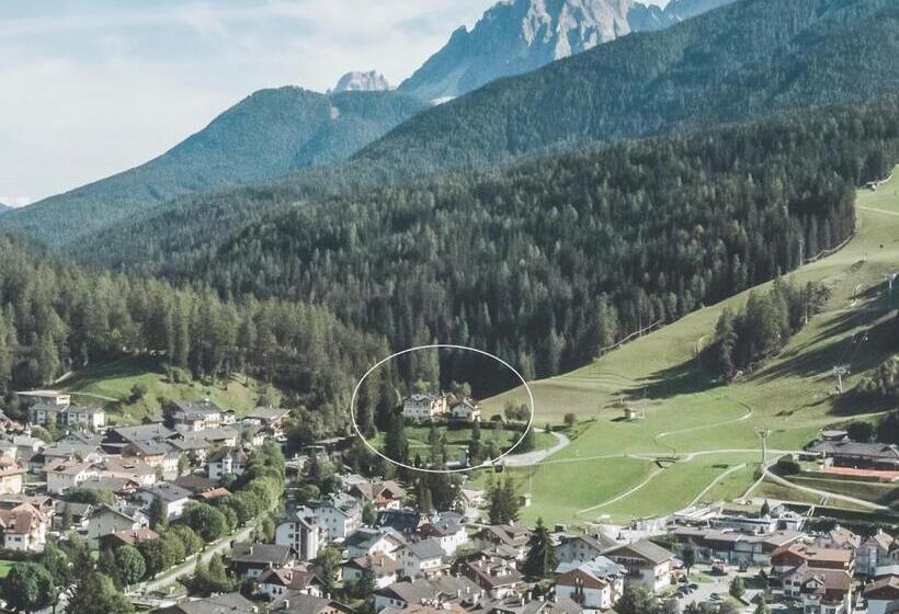 בית מלון כפרי Villa Waldheim