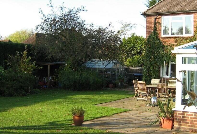 Savannah Bed And Breakfast