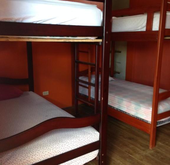 هاستل Hostal Surf Olón