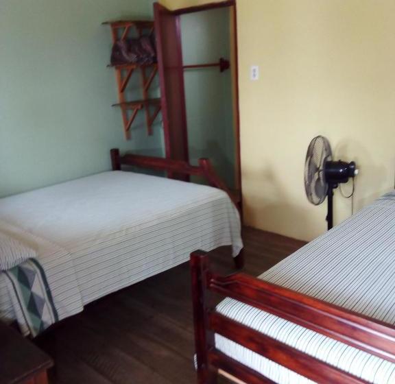 هاستل Hostal Surf Olón