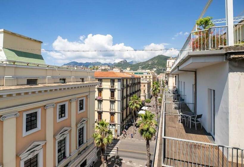 تختخواب و صبحانه Residenza Eleonora