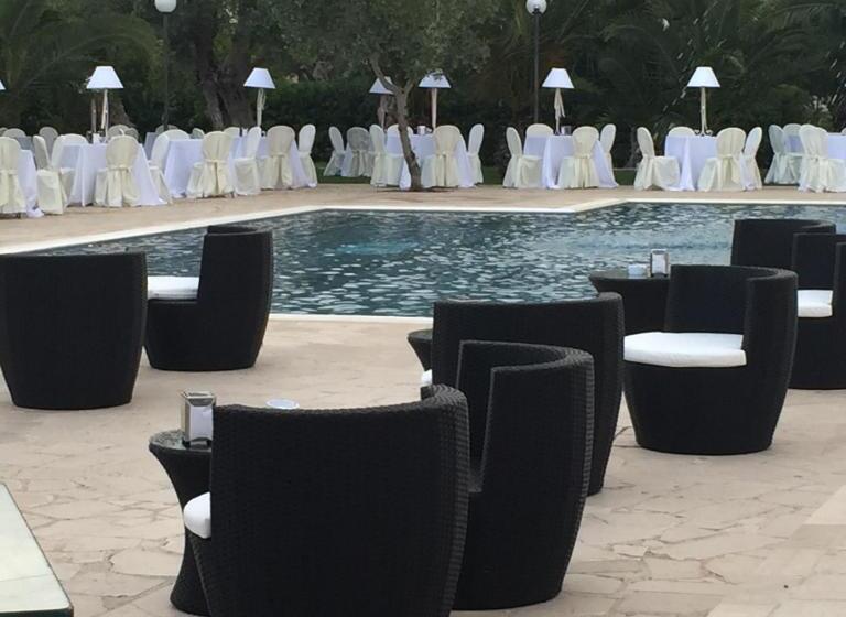 فندق Tenuta Caradonna