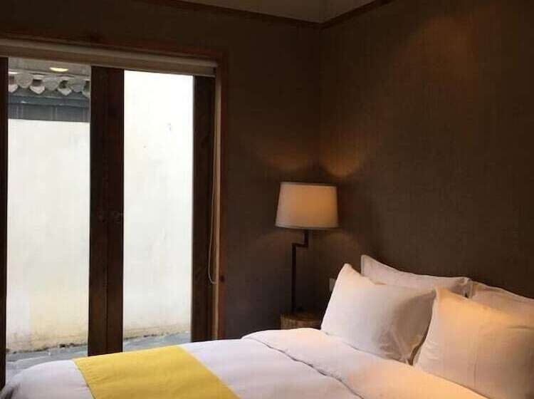 استراحتگاه Huangshan Huizhou Creek Villa