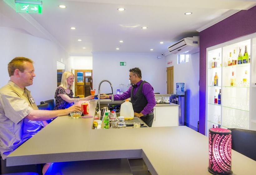 هتل Qinn Boutique