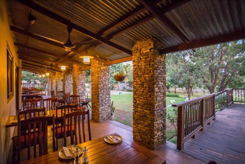 تختخواب و صبحانه Hamiltons Lodge & Restaurant
