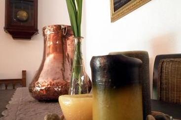 تختخواب و صبحانه Posada De Muño