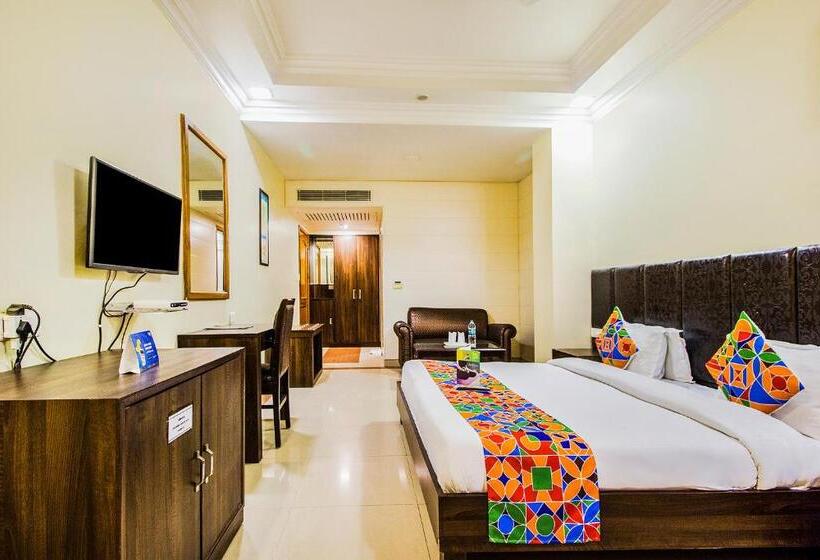 Fabhotel Aaykay Model Town