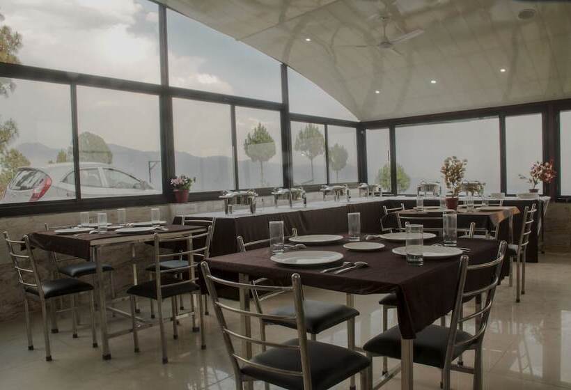 Corbett Hill Resorts  By Opensky, Lansdowne