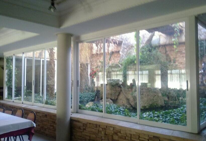 בית מלון כפרי Arcojalon