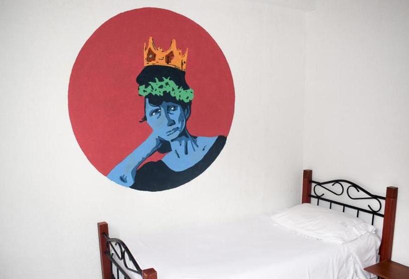 تختخواب و صبحانه Deportel Cali