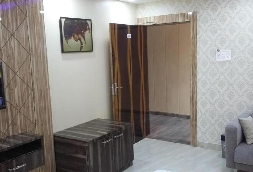 ホテル Crystal International