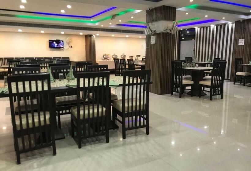 בית מלון כפרי Sarweshwary