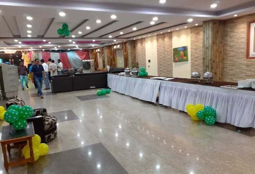 בית מלון כפרי Sarweshwary