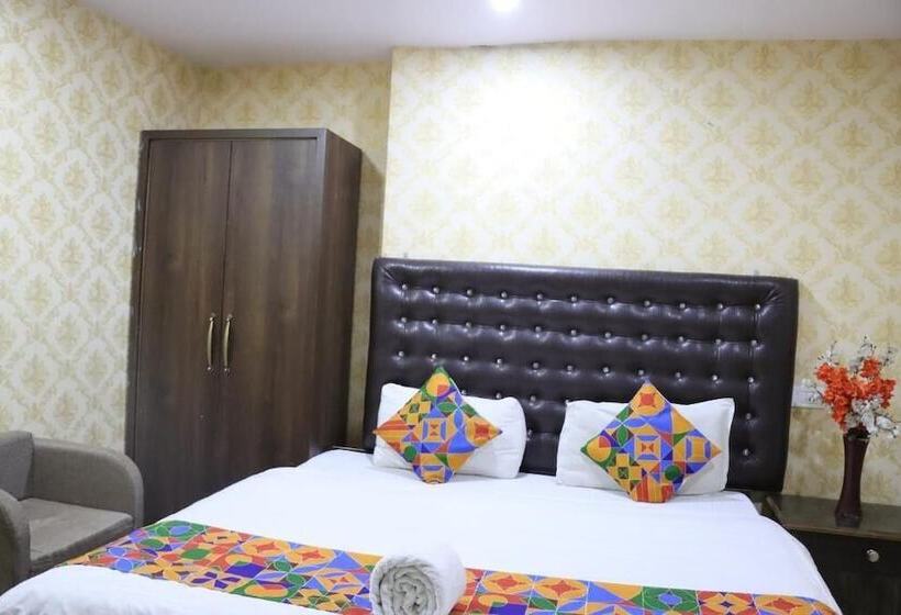 בית מלון כפרי Sarweshwary