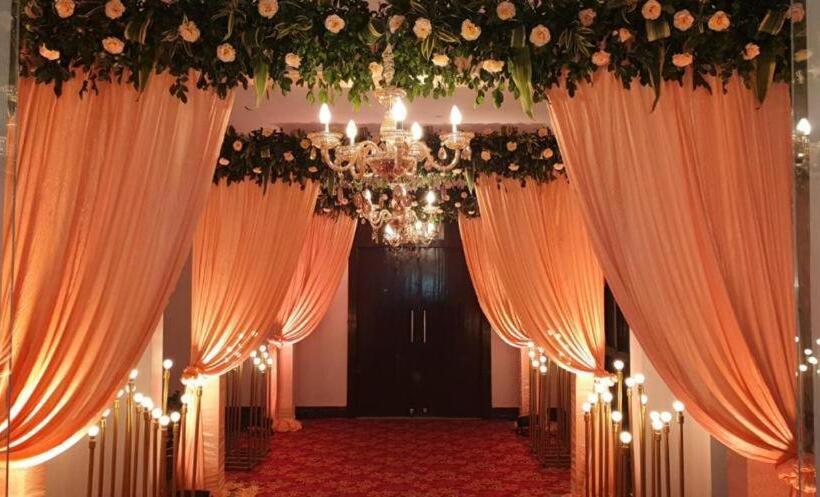 ホテル The Kannelite