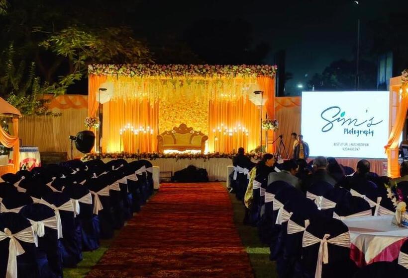 ホテル The Kannelite