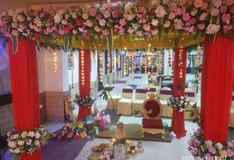 ホテル The Kannelite