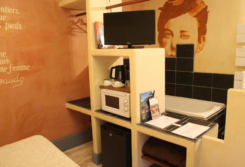 تختخواب و صبحانه Côté Chambres