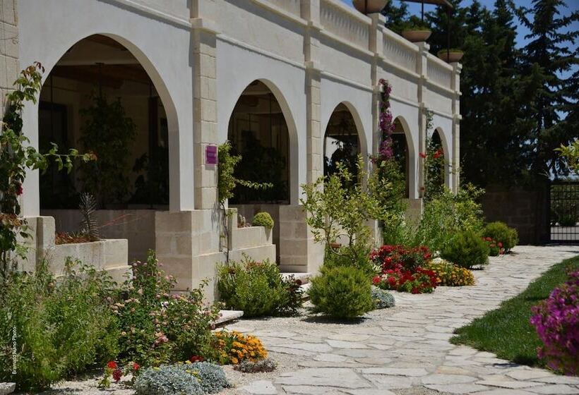Bed and Breakfast Le Scuderie  Castello Monaci