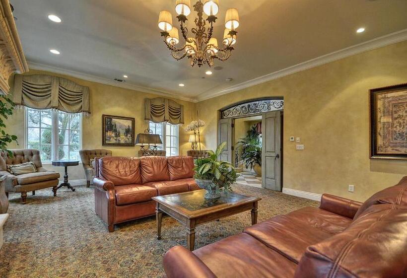 مبيت وإفطار The Villa At Arden Hills