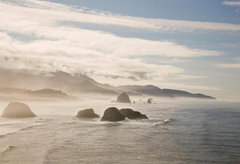 تختخواب و صبحانه Arch Cape Inn And Retreat
