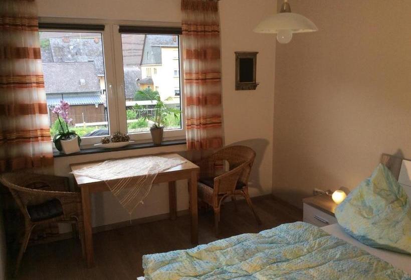 ベッドアンドブレックファースト Pension Susanne