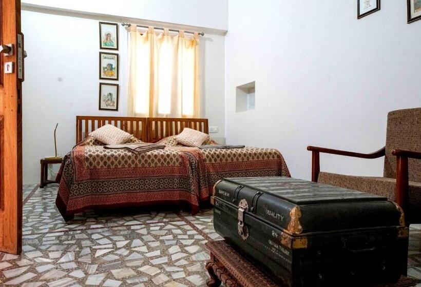 مبيت وإفطار Tourist Pension