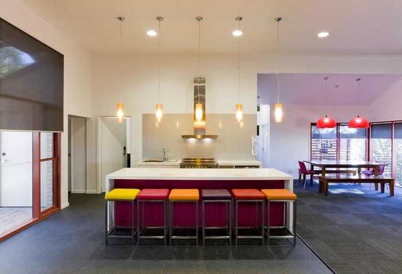 הוסטל University Of Canberra Village