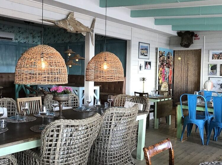 تختخواب و صبحانه Flipflop Beach Bar & Rooms
